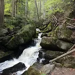 아파트 Bewegung In Ruhe *