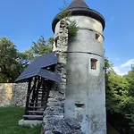 아파트 Bewegung In Ruhe *